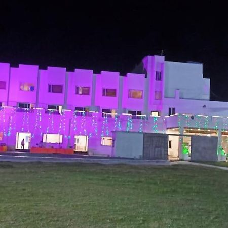 Hotel Savitri Signature Narsinghpur Buitenkant foto
